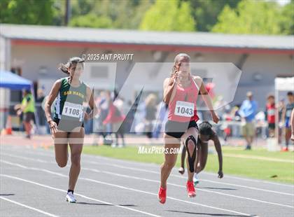 Thumbnail 3 in Bryan Bradley Viking Track Classic (100m) photogallery.