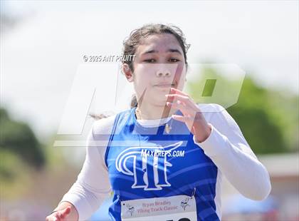 Thumbnail 1 in Bryan Bradley Viking Track Classic (100m) photogallery.