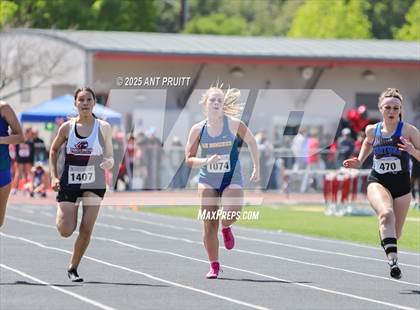 Thumbnail 3 in Bryan Bradley Viking Track Classic (100m) photogallery.