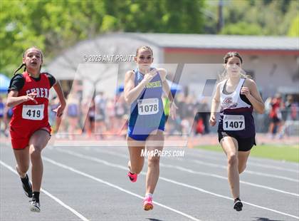 Thumbnail 2 in Bryan Bradley Viking Track Classic (100m) photogallery.