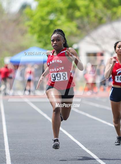Thumbnail 2 in Bryan Bradley Viking Track Classic (100m) photogallery.