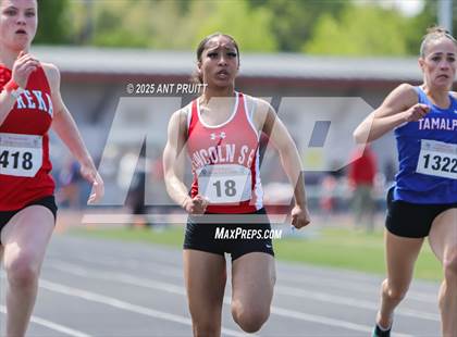 Thumbnail 2 in Bryan Bradley Viking Track Classic (100m) photogallery.