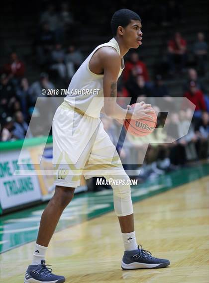 Thumbnail 1 in Valparaiso vs Warren Central photogallery.