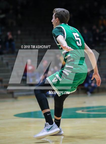 Thumbnail 1 in Valparaiso vs Warren Central photogallery.