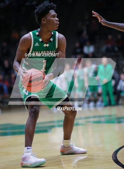 Thumbnail 1 in Valparaiso vs Warren Central photogallery.