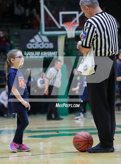 Thumbnail 1 in Valparaiso vs Warren Central photogallery.