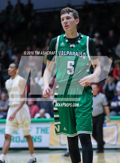 Thumbnail 1 in Valparaiso vs Warren Central photogallery.