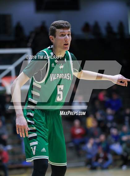 Thumbnail 1 in Valparaiso vs Warren Central photogallery.