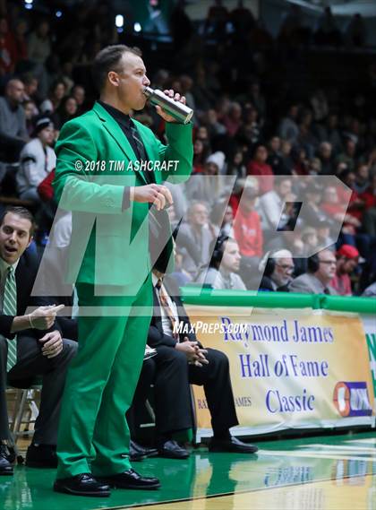 Thumbnail 2 in Valparaiso vs Warren Central photogallery.