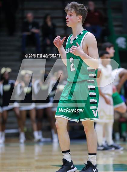Thumbnail 2 in Valparaiso vs Warren Central photogallery.
