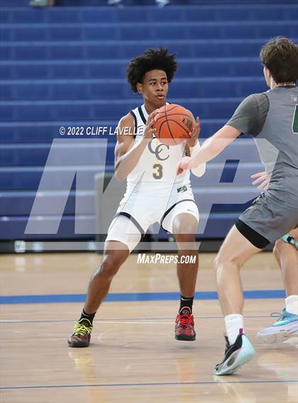 Thumbnail 2 in Catholic High vs Carmel Christian (Lowcountry Roundball Classic) photogallery.