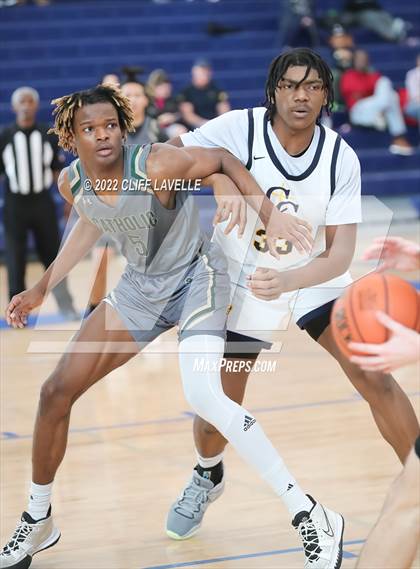 Thumbnail 2 in Catholic High vs Carmel Christian (Lowcountry Roundball Classic) photogallery.
