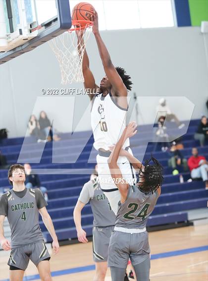 Thumbnail 2 in Catholic High vs Carmel Christian (Lowcountry Roundball Classic) photogallery.
