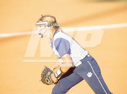 Thumbnail 3 in Newnan vs River Ridge (GHSA 6A State Tournament) photogallery.