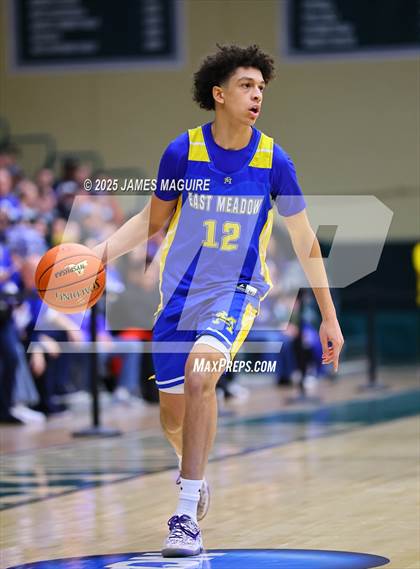 Thumbnail 1 in Port Washington vs. East Meadow (NYSPHSAA Section 8 Class AAA Final) photogallery.