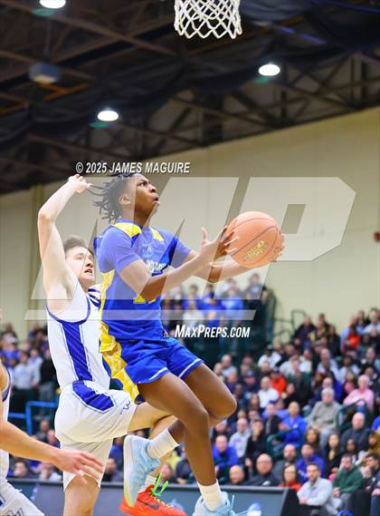 Thumbnail 2 in Port Washington vs. East Meadow (NYSPHSAA Section 8 Class AAA Final) photogallery.