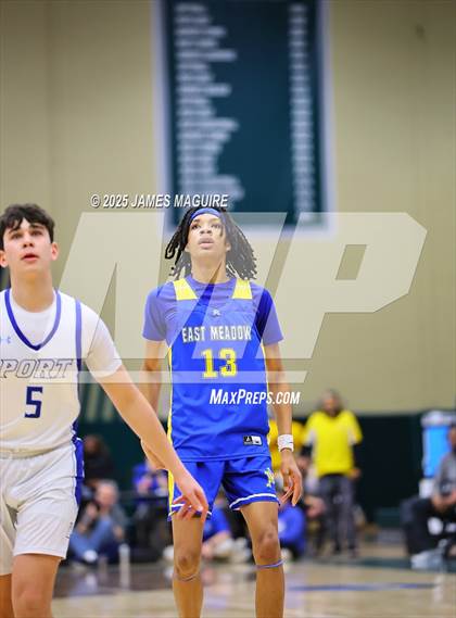Thumbnail 1 in Port Washington vs. East Meadow (NYSPHSAA Section 8 Class AAA Final) photogallery.