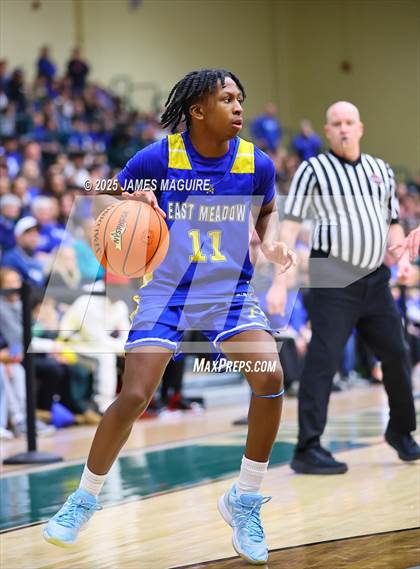 Thumbnail 1 in Port Washington vs. East Meadow (NYSPHSAA Section 8 Class AAA Final) photogallery.