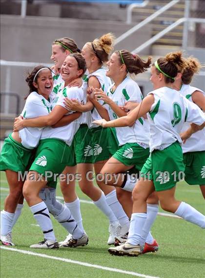 Thumbnail 2 in Donegal vs Trinity (PIAA Class AA Final) photogallery.