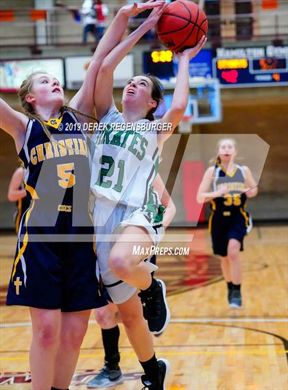 Thumbnail 2 in Colorado Springs Christian vs St. Mary's (CHSAA 3A Final) photogallery.