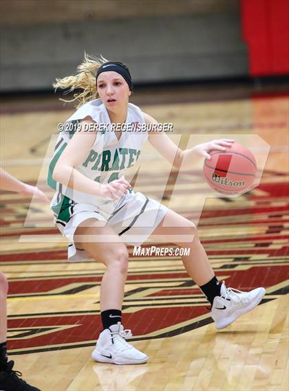 Thumbnail 2 in Colorado Springs Christian vs St. Mary's (CHSAA 3A Final) photogallery.