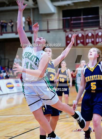 Thumbnail 2 in Colorado Springs Christian vs St. Mary's (CHSAA 3A Final) photogallery.