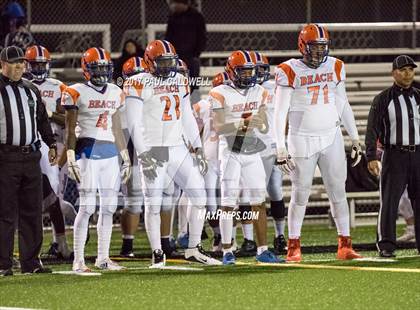 Thumbnail 3 in Rainier Beach vs. Peninsula (WIAA 3A Quarterfinal) photogallery.