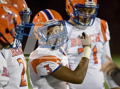 Thumbnail 3 in Rainier Beach vs. Peninsula (WIAA 3A Quarterfinal) photogallery.