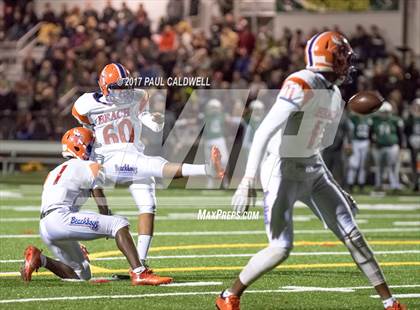 Thumbnail 2 in Rainier Beach vs. Peninsula (WIAA 3A Quarterfinal) photogallery.