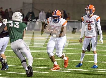 Thumbnail 3 in Rainier Beach vs. Peninsula (WIAA 3A Quarterfinal) photogallery.