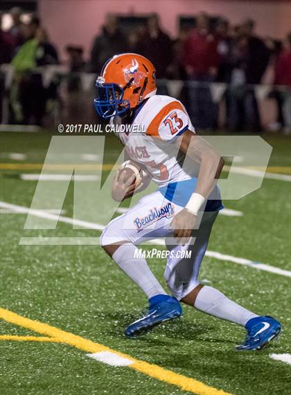 Thumbnail 2 in Rainier Beach vs. Peninsula (WIAA 3A Quarterfinal) photogallery.
