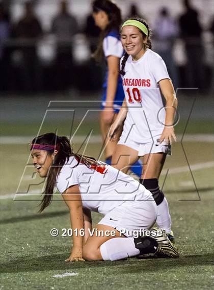Thumbnail 3 in El Camino Real vs. Taft (CIF LACS D1 Final) photogallery.