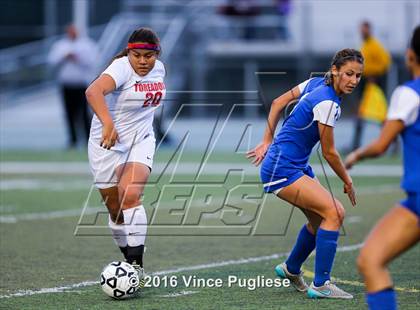 Thumbnail 3 in El Camino Real vs. Taft (CIF LACS D1 Final) photogallery.