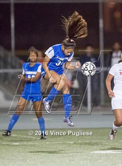 Thumbnail 3 in El Camino Real vs. Taft (CIF LACS D1 Final) photogallery.