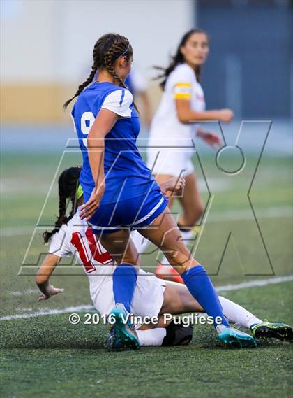 Thumbnail 2 in El Camino Real vs. Taft (CIF LACS D1 Final) photogallery.