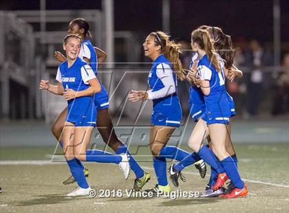 Thumbnail 3 in El Camino Real vs. Taft (CIF LACS D1 Final) photogallery.