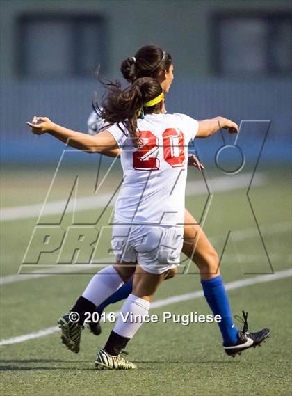 Thumbnail 2 in El Camino Real vs. Taft (CIF LACS D1 Final) photogallery.