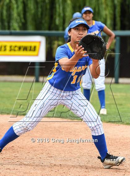 Thumbnail 3 in Newark Memorial vs Alhambra (CIF NorCal D2 Final) photogallery.