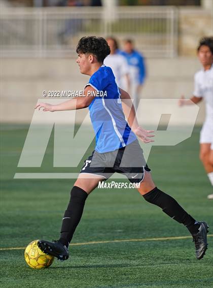 Thumbnail 1 in El Rancho vs. Trabuco Hills (Hawks Invitational) photogallery.