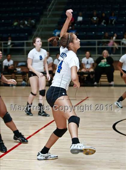 Thumbnail 2 in Crowley vs. Mansfield Summit photogallery.