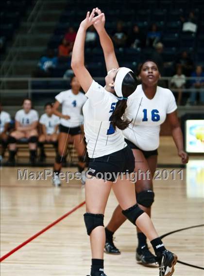 Thumbnail 1 in Crowley vs. Mansfield Summit photogallery.