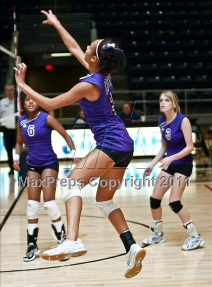 Thumbnail 2 in Crowley vs. Mansfield Summit photogallery.