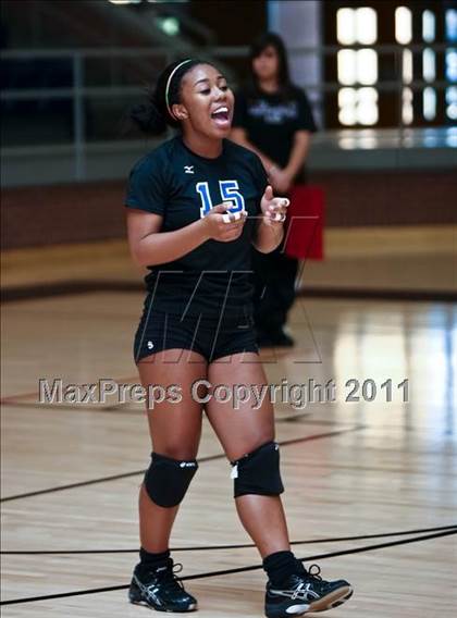 Thumbnail 3 in Crowley vs. Mansfield Summit photogallery.