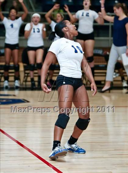 Thumbnail 3 in Crowley vs. Mansfield Summit photogallery.