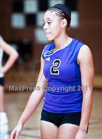 Thumbnail 2 in Crowley vs. Mansfield Summit photogallery.