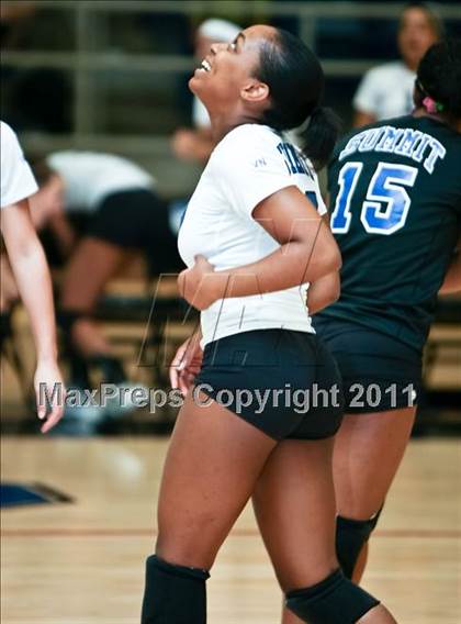 Thumbnail 3 in Crowley vs. Mansfield Summit photogallery.
