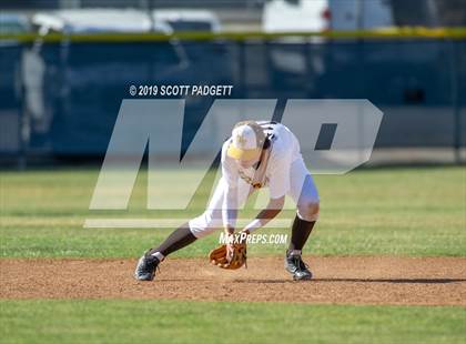 Thumbnail 2 in Temecula Valley vs Milikan (CIF SS D2 Wildcard Playoff) photogallery.