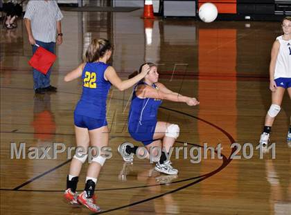 Thumbnail 2 in Gatlinburg-Pittman vs King's Academy photogallery.