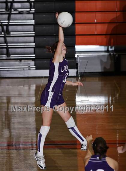 Thumbnail 2 in Gatlinburg-Pittman vs King's Academy photogallery.