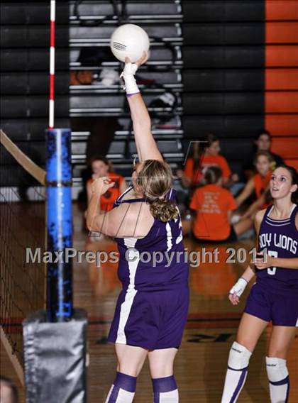 Thumbnail 1 in Gatlinburg-Pittman vs King's Academy photogallery.